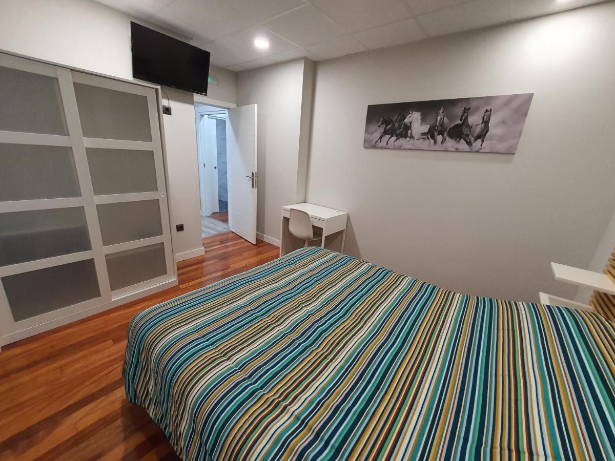 Cv33 Ostatua Hotel Bilbao Ngoại thất bức ảnh
