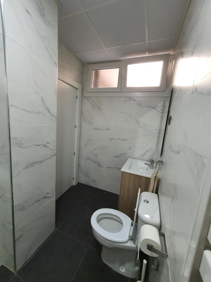 Cv33 Ostatua Hotel Bilbao Ngoại thất bức ảnh