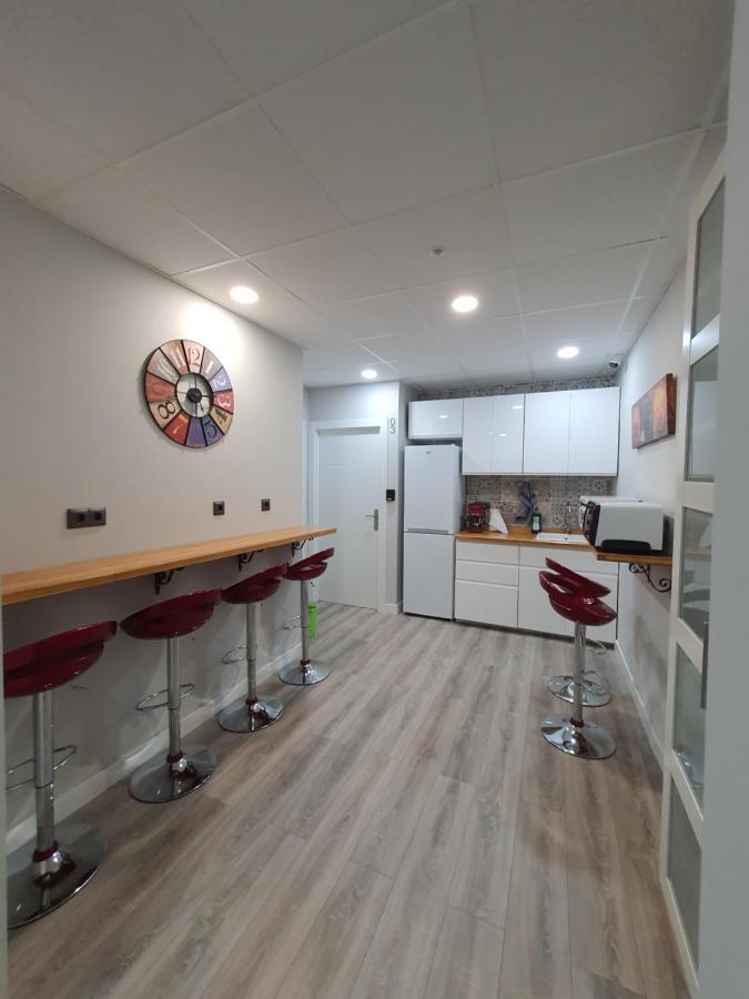 Cv33 Ostatua Hotel Bilbao Ngoại thất bức ảnh