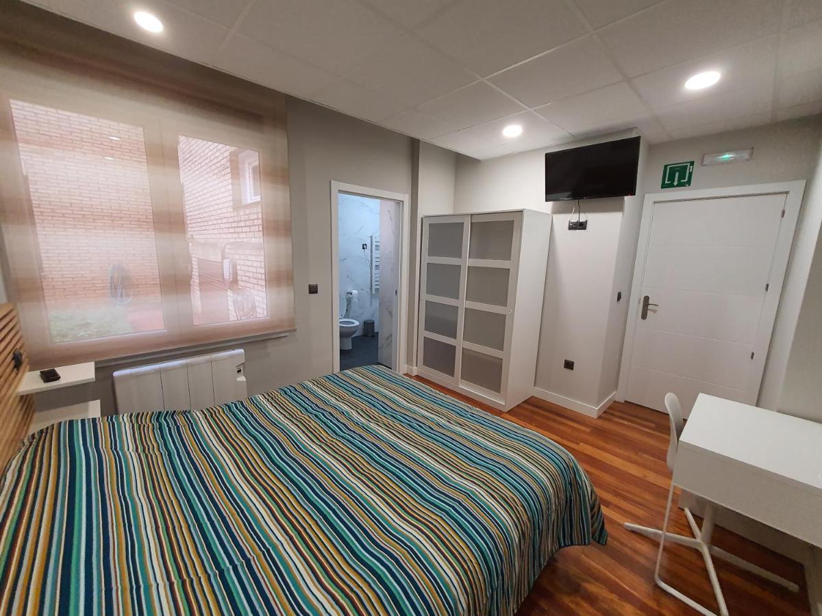 Cv33 Ostatua Hotel Bilbao Ngoại thất bức ảnh