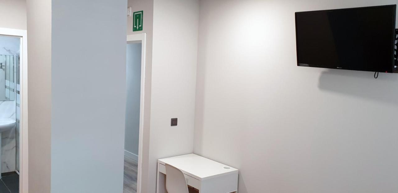 Cv33 Ostatua Hotel Bilbao Ngoại thất bức ảnh