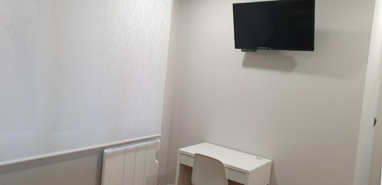 Cv33 Ostatua Hotel Bilbao Ngoại thất bức ảnh