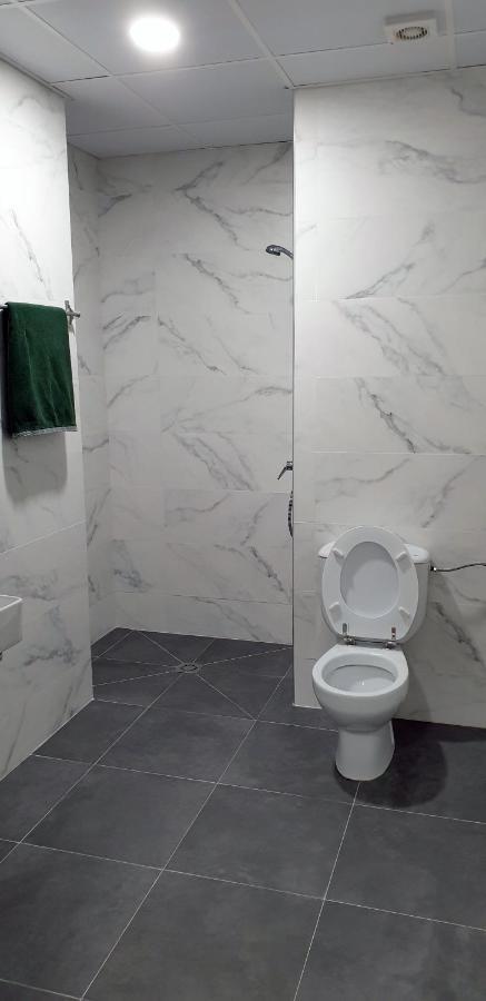 Cv33 Ostatua Hotel Bilbao Ngoại thất bức ảnh