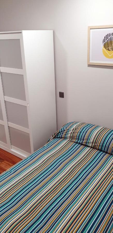 Cv33 Ostatua Hotel Bilbao Ngoại thất bức ảnh