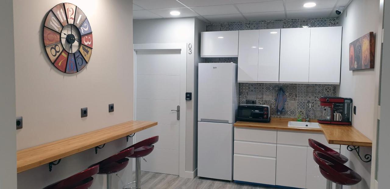 Cv33 Ostatua Hotel Bilbao Ngoại thất bức ảnh