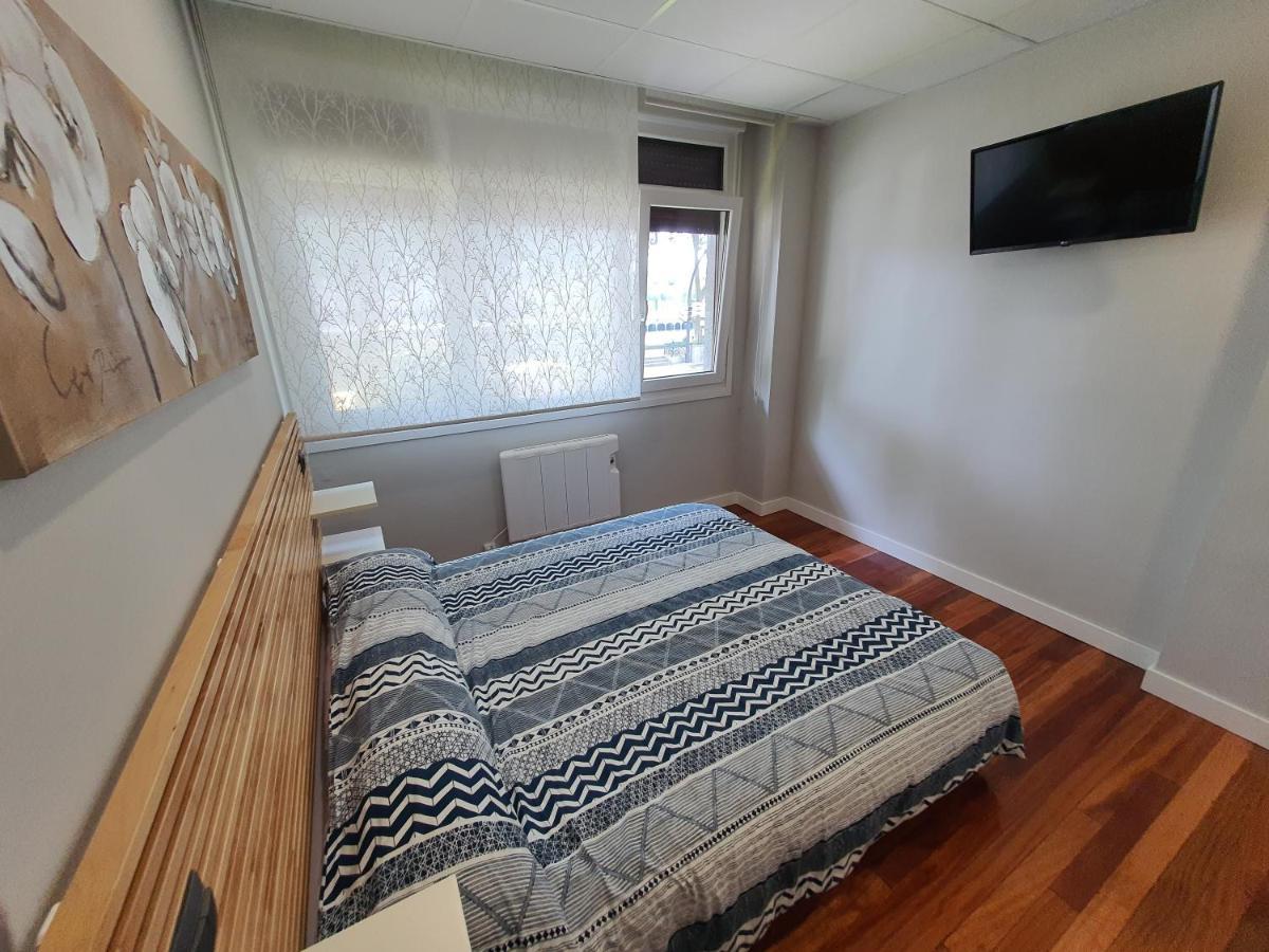 Cv33 Ostatua Hotel Bilbao Ngoại thất bức ảnh
