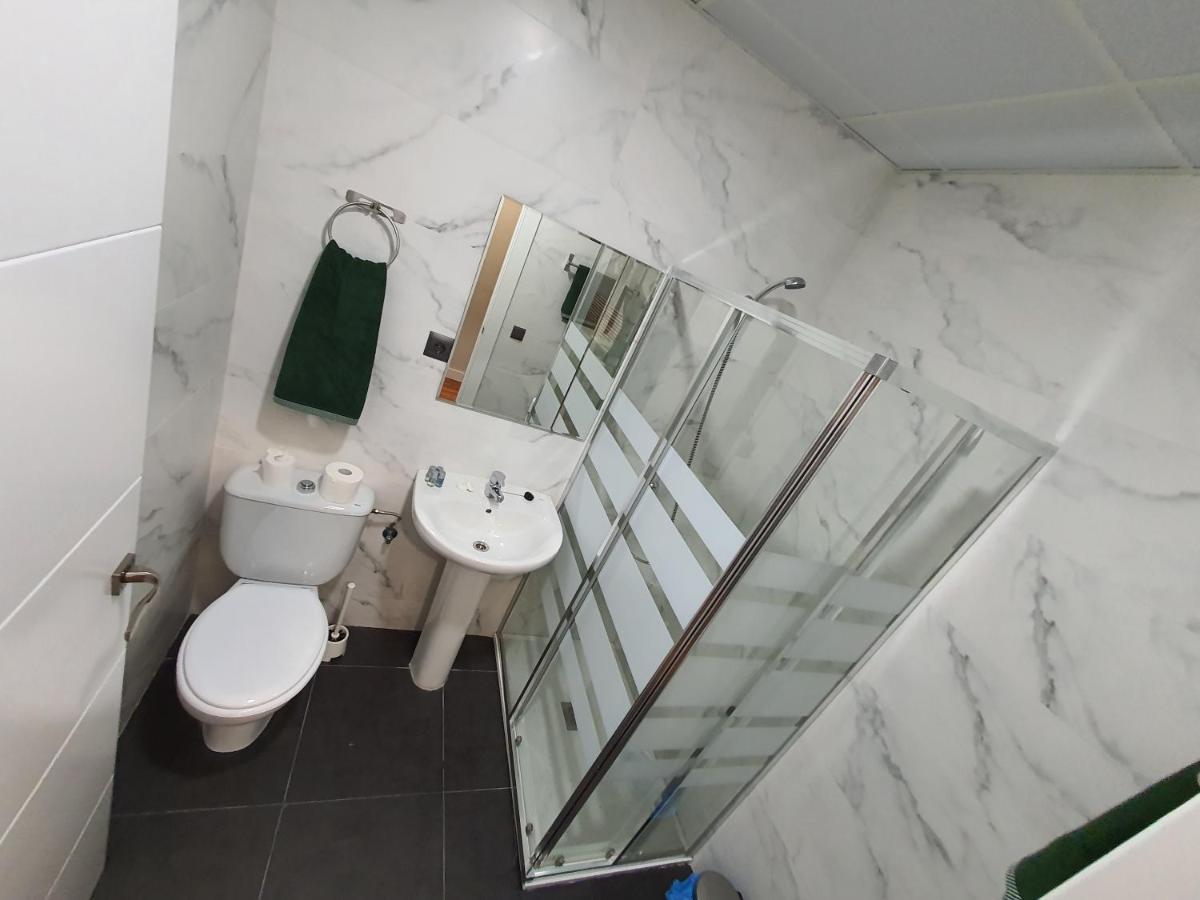 Cv33 Ostatua Hotel Bilbao Ngoại thất bức ảnh